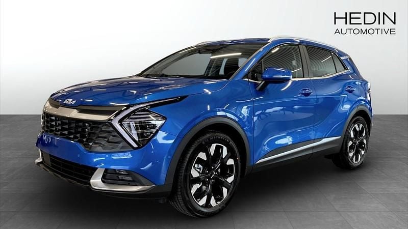 Blå (blue) Ny 2025 Kia Sportage Advance SUV | 469 475 kr (Marknadspris) - Bild 1/4