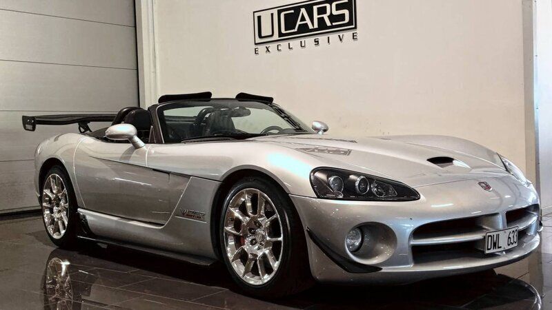 Silver Begagnad 2005 Dodge Viper Cab | 798 800 kr - Bild 1/4