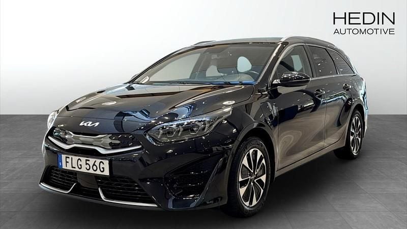 Svart (grey) Begagnad 2022 Kia Ceed Sportswagon Advance Kombi | 249 900 kr (Marknadspris) - Bild 1/4
