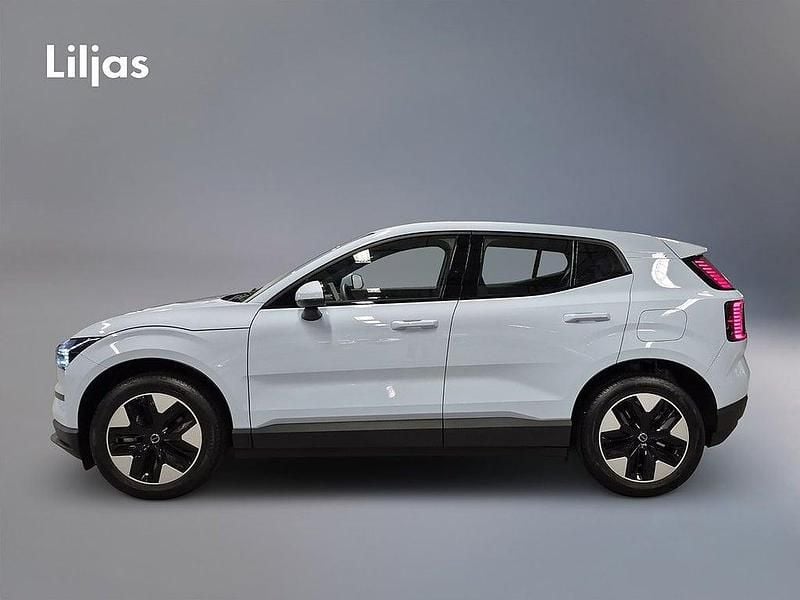 Begagnad Volvo EX30 Core 202 kW (275 HK) 2024 Blå SUV