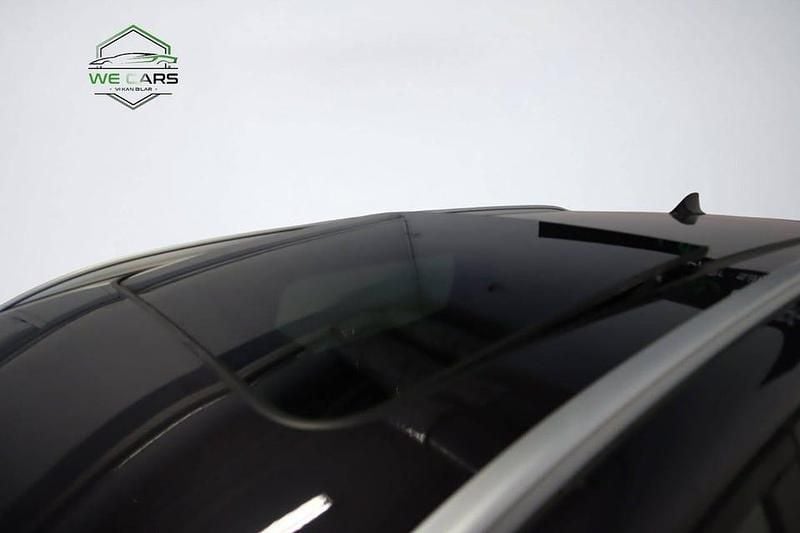 Begagnad Aiways U5 150 kW (204 HK) 2022 Röd SUV