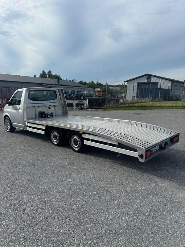 Begagnad VW T5 131 HK (96 kW) 2004 Silver Van