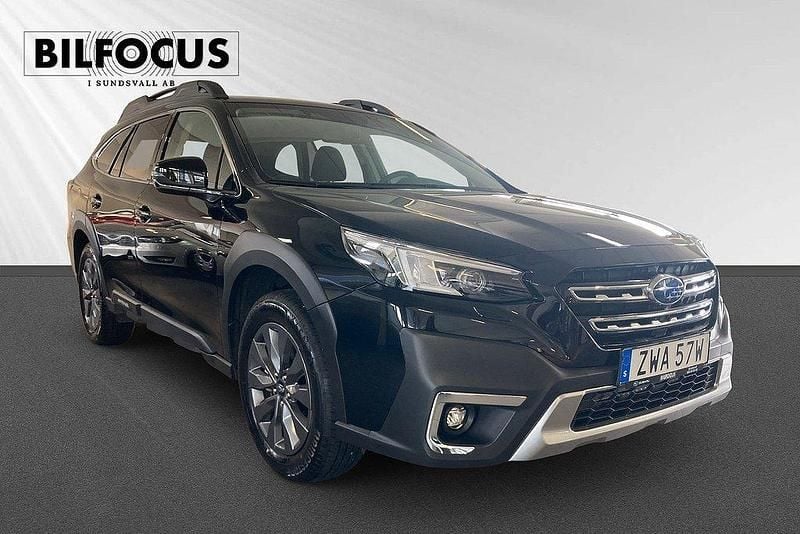 Svart Begagnad 2024 Subaru Outback SUV | 409 000 kr (Marknadspris) - Bild 1/4