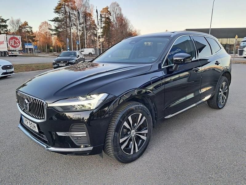 Onyxsvart metallic Begagnad 2024 Volvo XC60 Core SUV | 499 000 kr (Bra pris) - Bild 1/4