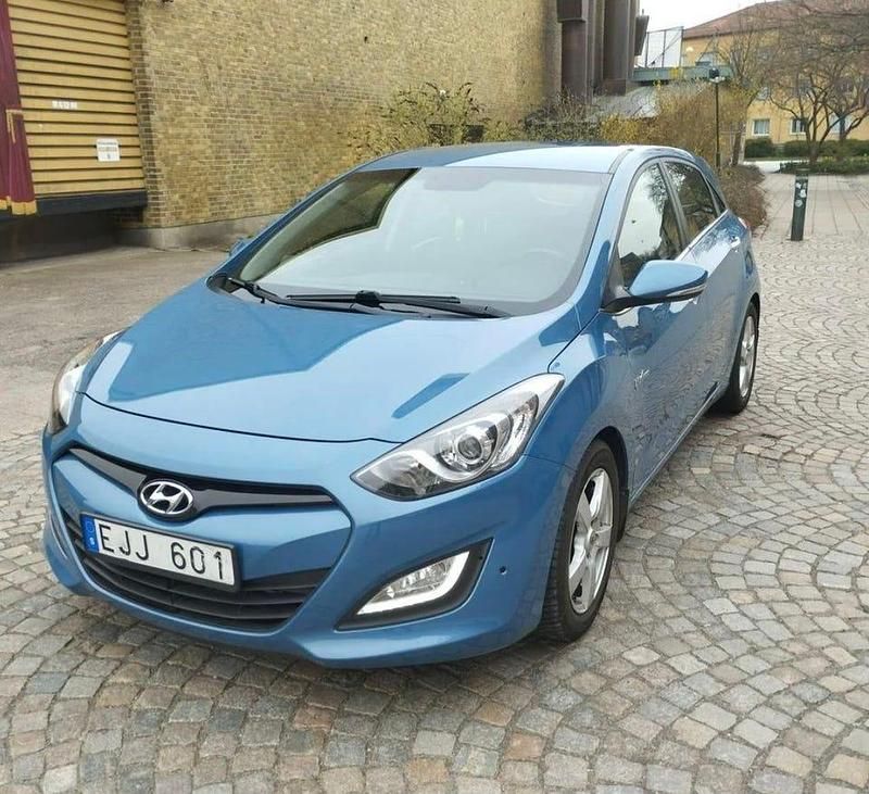 Begagnad 2014 Hyundai i30 Halvkombi | 79 000 kr (Bra pris) - Bild 1/4
