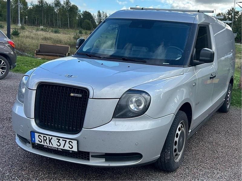 Silver Begagnad 2021 LEVC VN5 Van | 249 000 kr - Bild 1/4