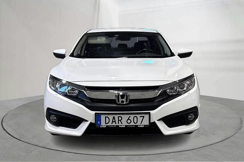 Begagnad Honda Civic 182 HK (133 kW) 2017 Vit Sedan