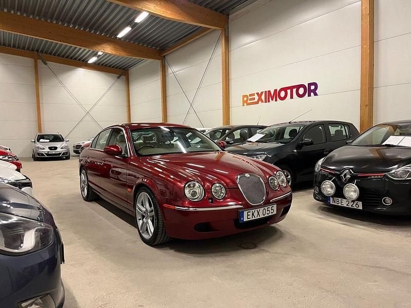Mörkröd Begagnad 2007 Jaguar S-Type S Sedan | 39 900 kr - Bild 1/4