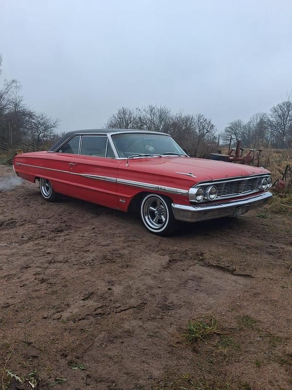Begagnad 1964 Ford Galaxie XL Sportkupé | 190 000 kr - Bild 1/3