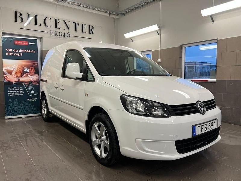 Vit Begagnad 2015 VW Caddy Minibuss | 104 900 kr (Bra pris) - Bild 1/4