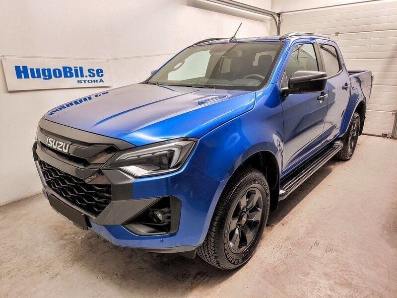 Blå (biarritz blue metallic) Ny 2024 Isuzu D-Max Pickup | 740 125 kr (Lite dyr) - Bild 1/4