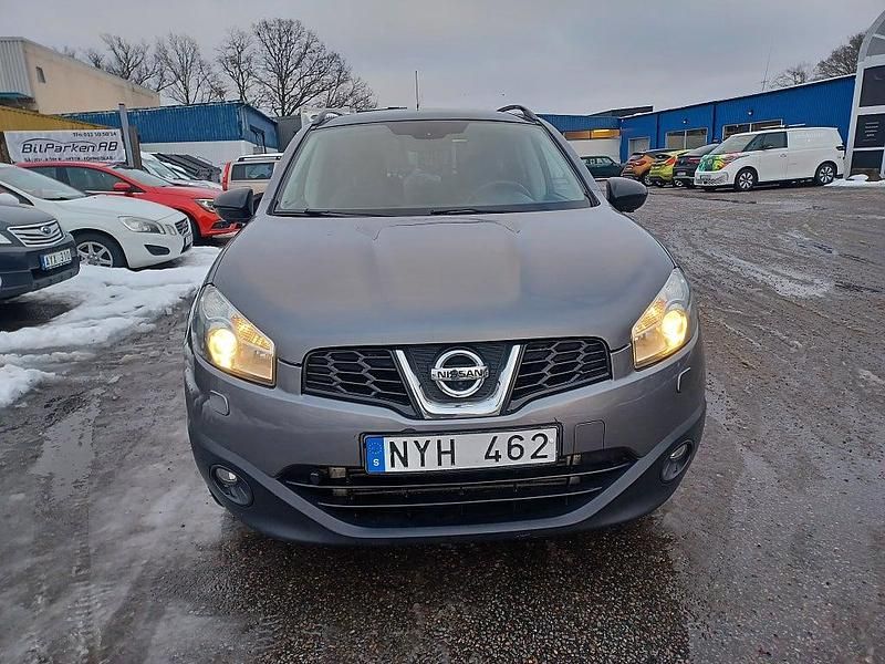 Begagnad Nissan Qashqai +2 150 HK (110 kW) 2013 Grå SUV