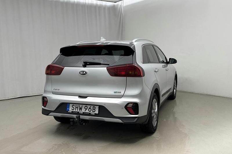 Begagnad Kia Niro Advance 141 HK (103 kW) 2020 Grå SUV