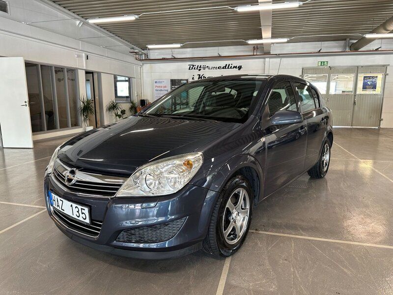 Blå Begagnad 2009 Opel Astra Halvkombi | 39 900 kr (Lite dyr) - Bild 1/4