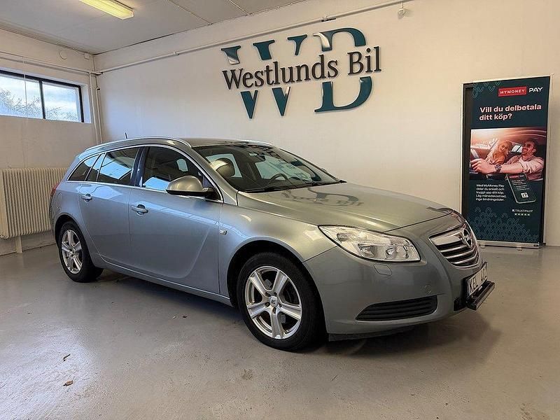 Grå Begagnad 2009 Opel Insignia Edition Kombi | 49 900 kr (Lite dyr) - Bild 1/4