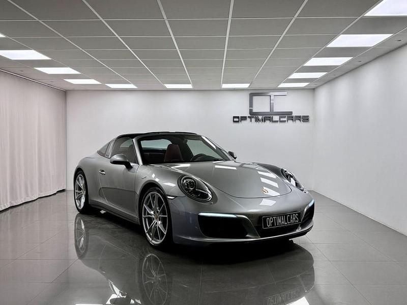 Silver (gt silver met.) Begagnad 2016 Porsche 911 Targa 4 Sport Cab | 1 349 900 kr - Bild 1/4