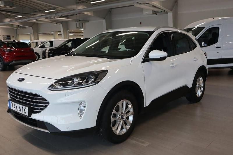 Vit Begagnad 2023 Ford Kuga Business Edition SUV | 214 800 kr (Marknadspris) - Bild 1/4