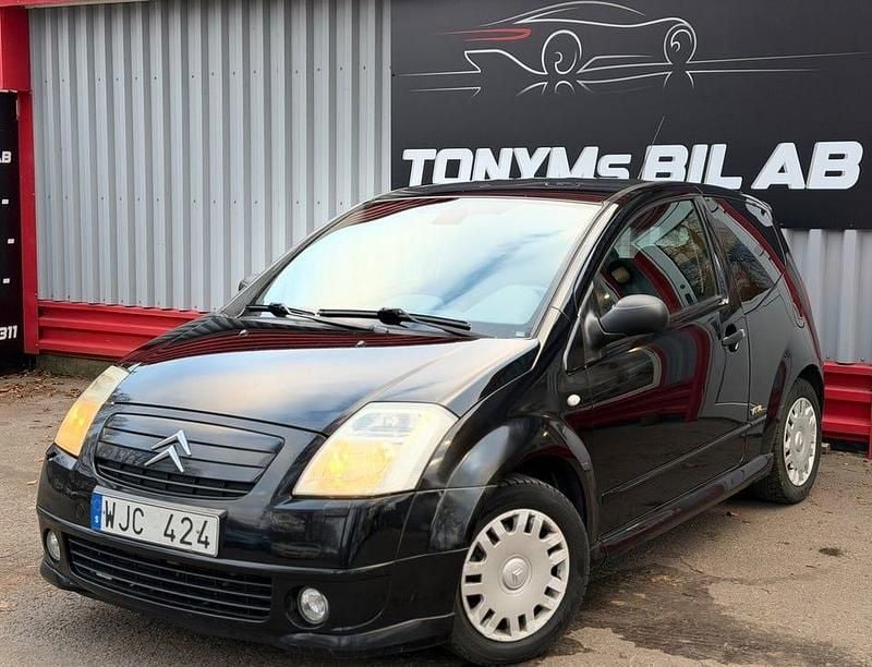 Begagnad Citroën C2 VTR Sport 109 HK (80 kW) 2004 Svart Halvkombi
