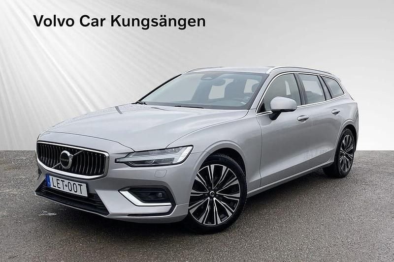 Silver Begagnad 2022 Volvo V60 Plus Kombi | 299 900 kr (Lite dyr) - Bild 1/3