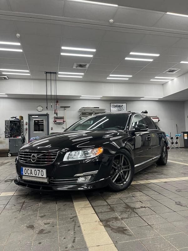 Begagnad Volvo S80 163 HK (119 kW) 2014 Kopparmetallic/brun Sedan