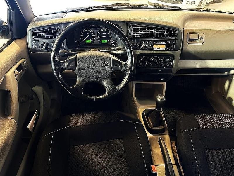 Begagnad VW Golf III 90 HK (66 kW) 1998 Blå Kombi