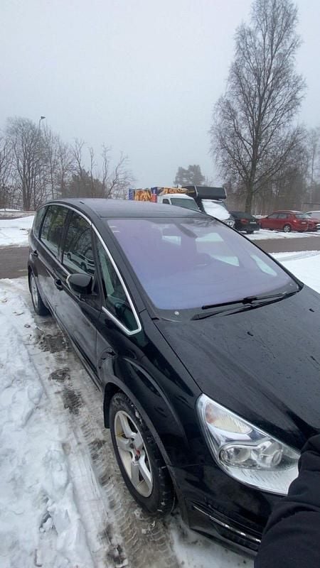 Begagnad Ford S-MAX S 163 HK (119 kW) 2011 Minibuss