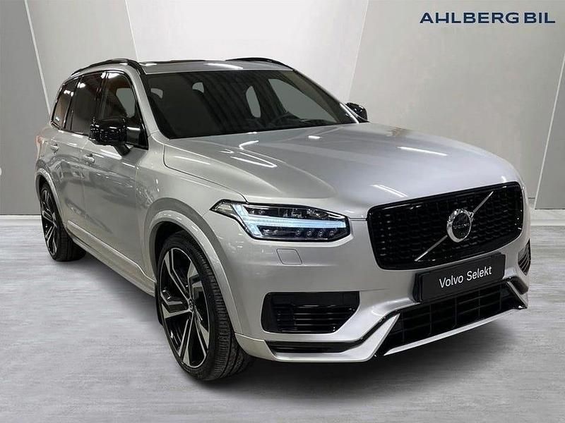 Silver Begagnad 2022 Volvo XC90 Pro SUV | 629 500 kr (Lite dyr) - Bild 1/3