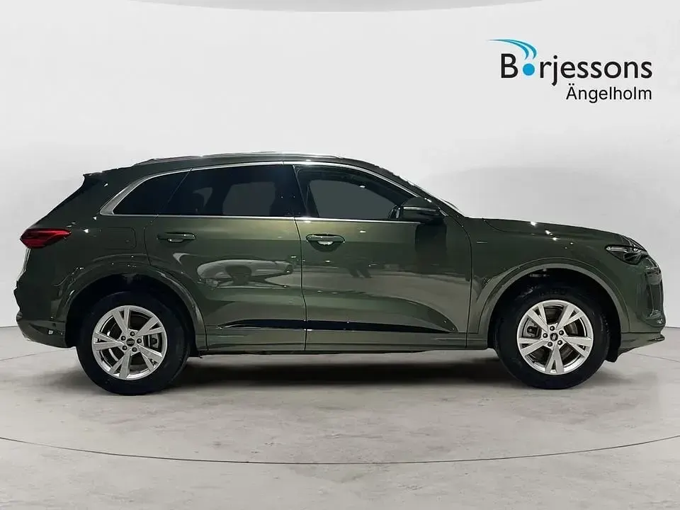 Ny Audi Q5 Proline 371 HK (2025) i Helsingborgsvägen , Ängelholm - 649 ...