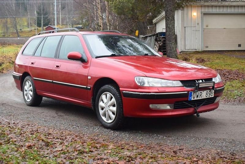 Röd Begagnad 2004 Peugeot 406 Kombi | 19 900 kr (Lite dyr) - Bild 1/4