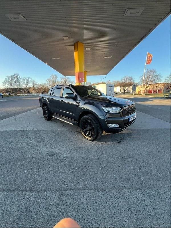 Grå Begagnad 2018 Ford Ranger Pickup | 260 000 kr (Marknadspris) - Bild 1/4