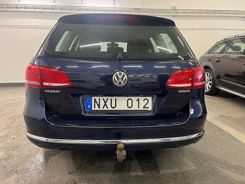 Begagnad VW Passat 150 HK (110 kW) 2012 Blå Kombi