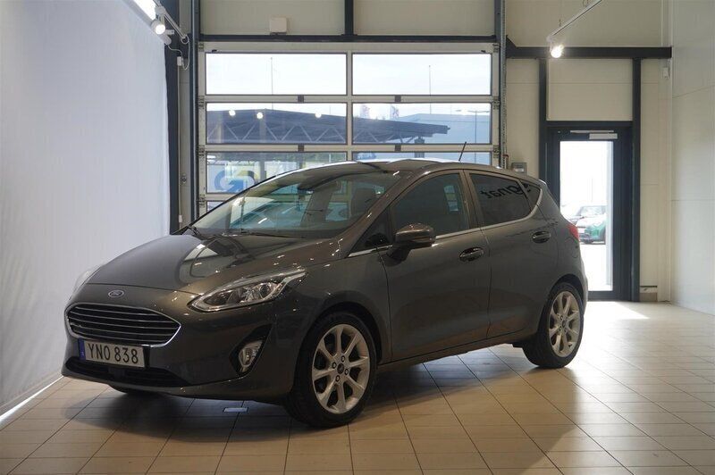 Begagnad Ford Fiesta Titanium 101 HK (74 kW) 2017 Okänd Halvkombi
