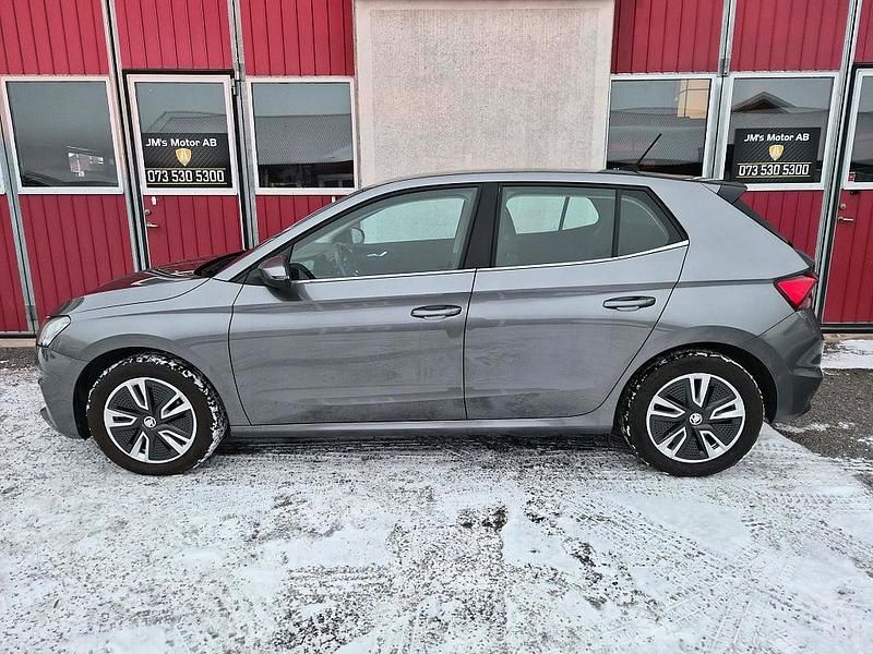 Begagnad Skoda Fabia Style 110 HK (80 kW) 2022 Grå Halvkombi