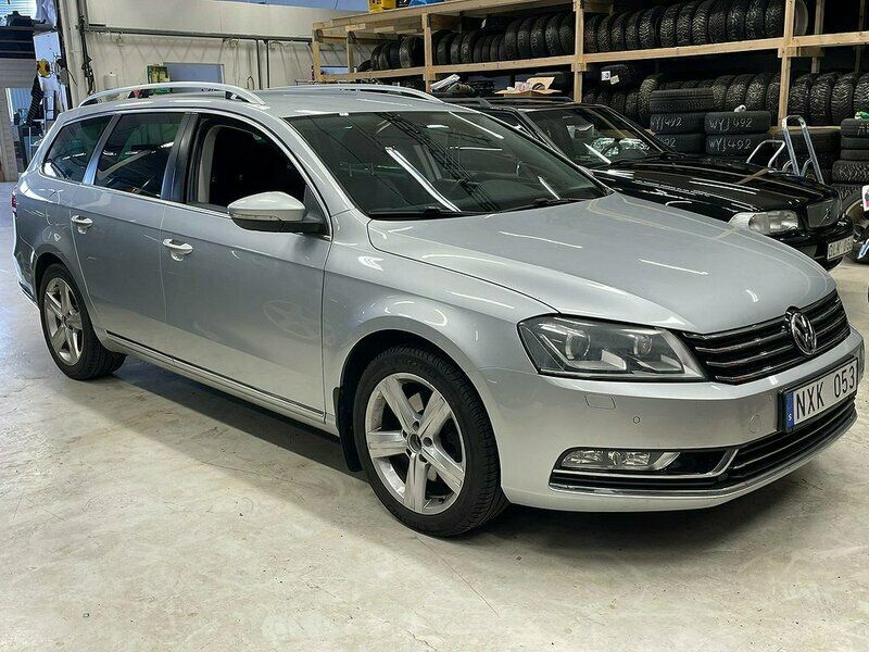 Silver Begagnad 2013 VW Passat Kombi | 85 400 kr - Bild 1/4