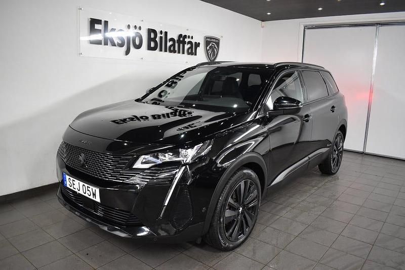 Svart Begagnad 2024 Peugeot 5008 GT SUV | 299 500 kr (Bra pris) - Bild 1/4