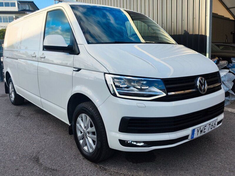 Vit Begagnad 2018 VW T6 Van | 199 000 kr (Marknadspris) - Bild 1/4
