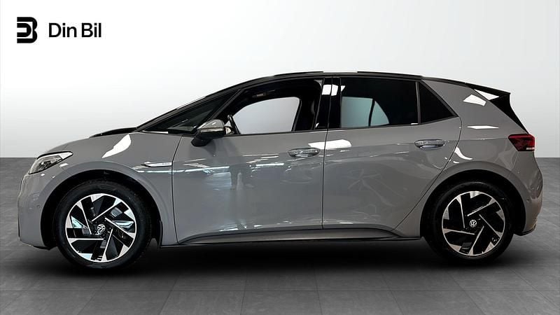 Begagnad VW ID.3 Pro Performance 150 kW (204 HK) 2023 Grå Halvkombi