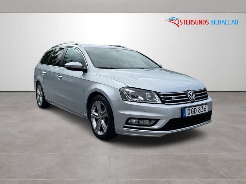 Silver Begagnad 2014 VW Passat GT Kombi | 119 900 kr (Lite dyr) - Bild 1/4