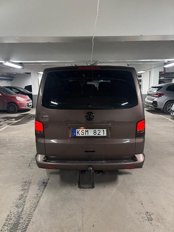 Begagnad VW Multivan 180 HK (132 kW) 2011