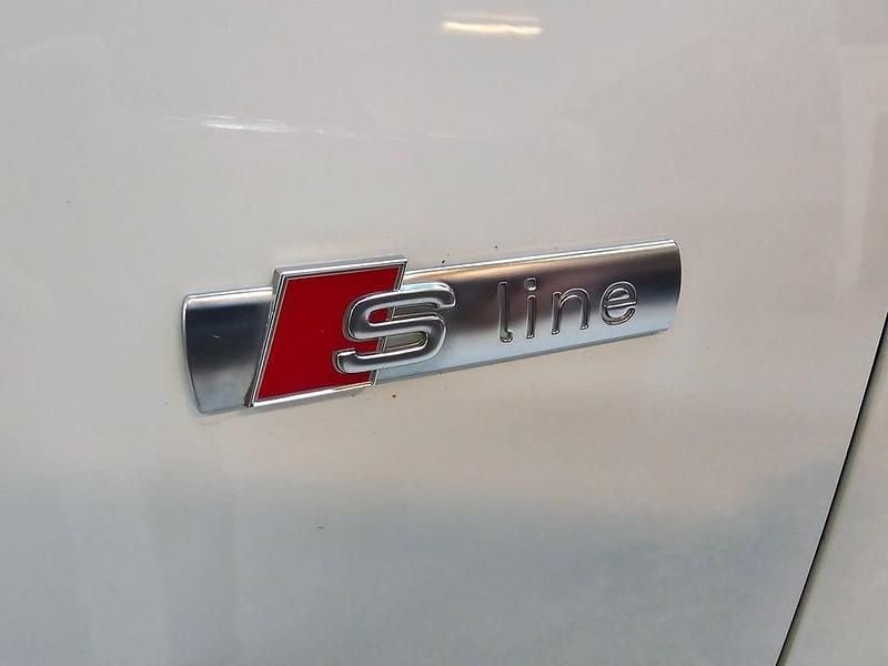 Begagnad Audi A4 S-Line 150 HK (110 kW) 2014 Vit Kombi