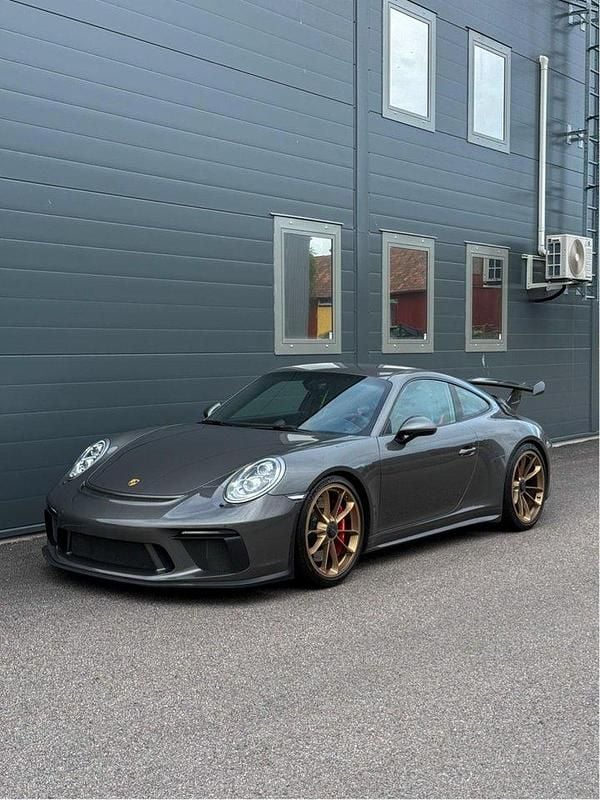 Begagnad 2018 Porsche 911 GT3 Sportkupé | 1 700 000 kr (Superpris) - Bild 1/4