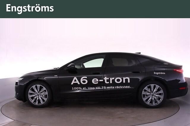 Begagnad Audi e-tron Sportback S-Line 314 kW (428 HK) 2025 Mytsvart metallic SUV
