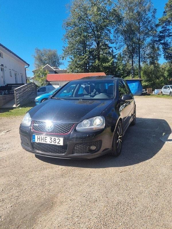 Svart Begagnad 2009 VW Golf VI GTI Halvkombi | 55 000 kr (Superpris) - Bild 1/4