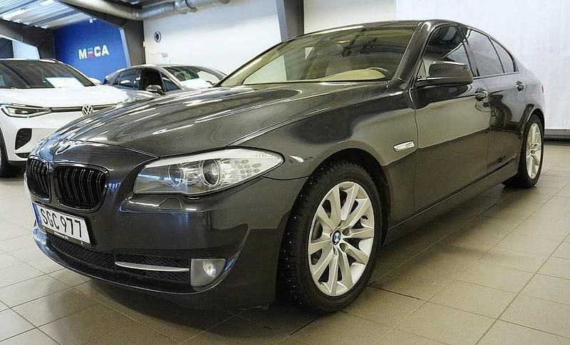 Begagnad BMW 530 258 HK (189 kW) 2013 Grå Sedan