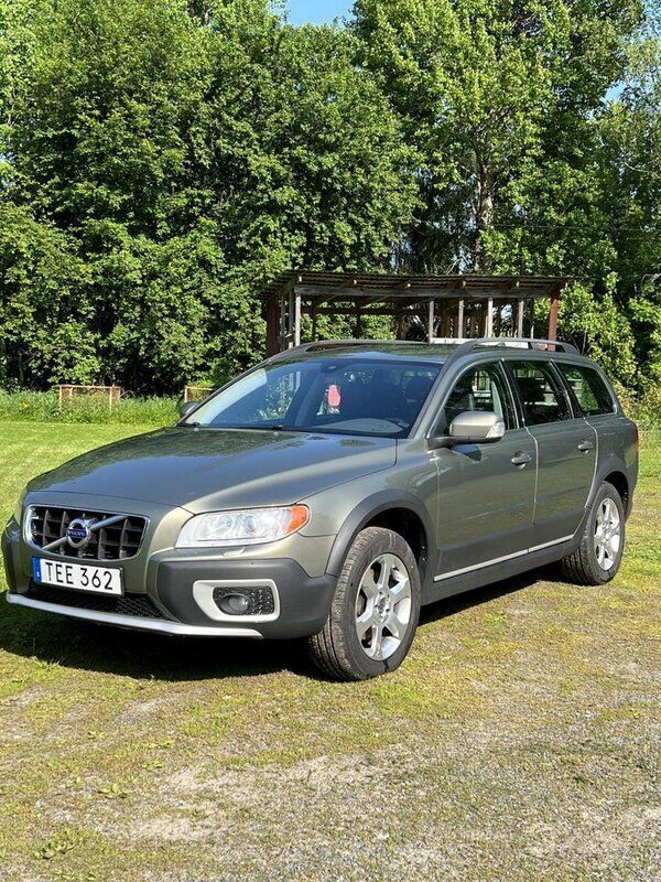Grön Begagnad 2011 Volvo XC70 Summum SUV | 85 000 kr (Marknadspris) - Bild 1/4
