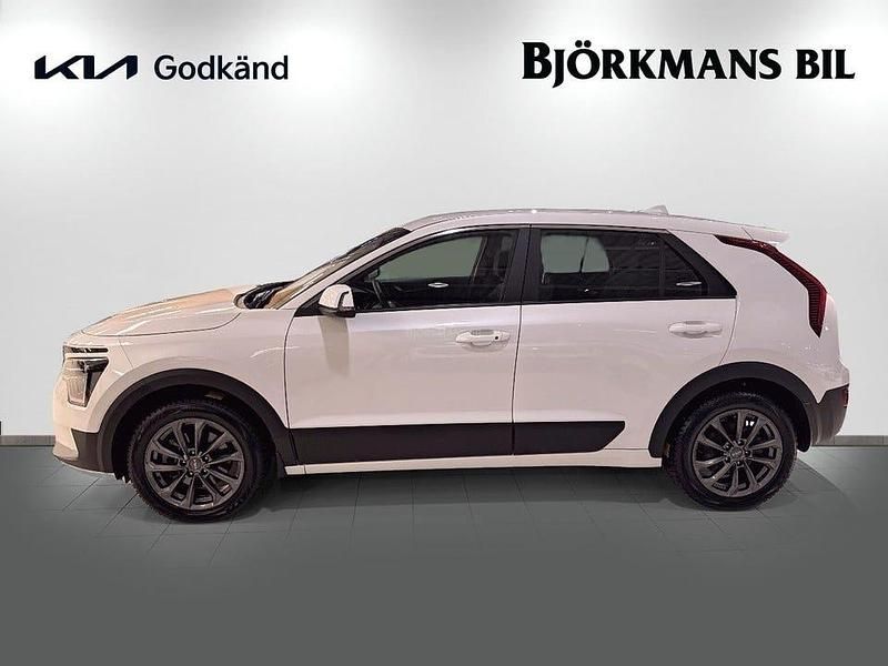 Begagnad Kia e-Niro 150 kW (204 HK) 2023 /swp/ snow white pearl m SUV