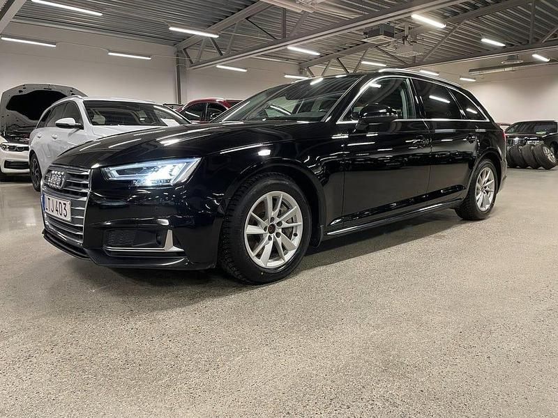 Svart Begagnad 2018 Audi A4 Kombi | 199 000 kr (Marknadspris) - Bild 1/4