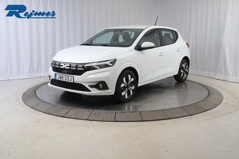 Vit Ny 2025 Dacia Sandero Expression Halvkombi | 222 900 kr (Lite dyr) - Bild 1/4