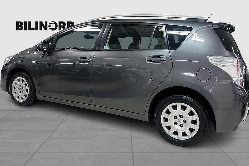 Begagnad Toyota Verso Business Edition 128 HK (94 kW) 2010 Mörkgrå Minibuss