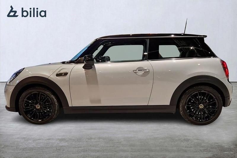 Begagnad Mini Cooper SE Premium 135 kW (184 HK) 2022 Silver Halvkombi